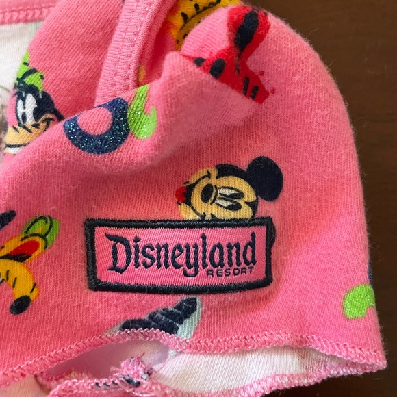 Disney size 18 mos onesie - pink w/print - Picture 6 of 7
